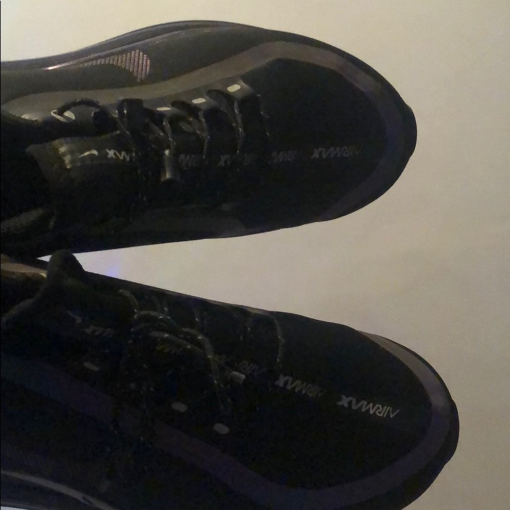 Customized Air Max Shoes - Picture 2 of 3